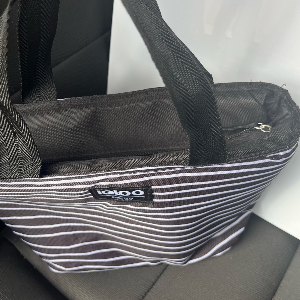 IGLOO LUNCH BAG - Cooler